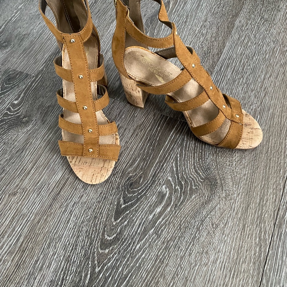 Women's Aerosoles Tan Strappy Heeled Sandals new sz 7